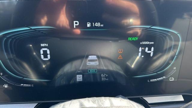 2025 Kia Niro SX