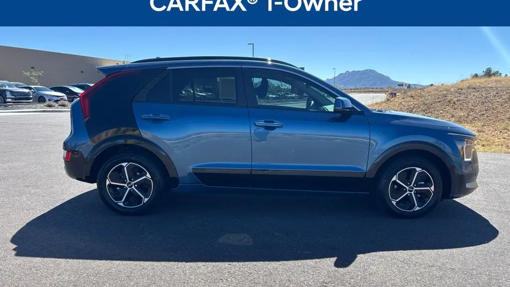 2024 Kia Niro SX