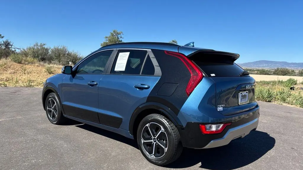 2024 Kia Niro SX