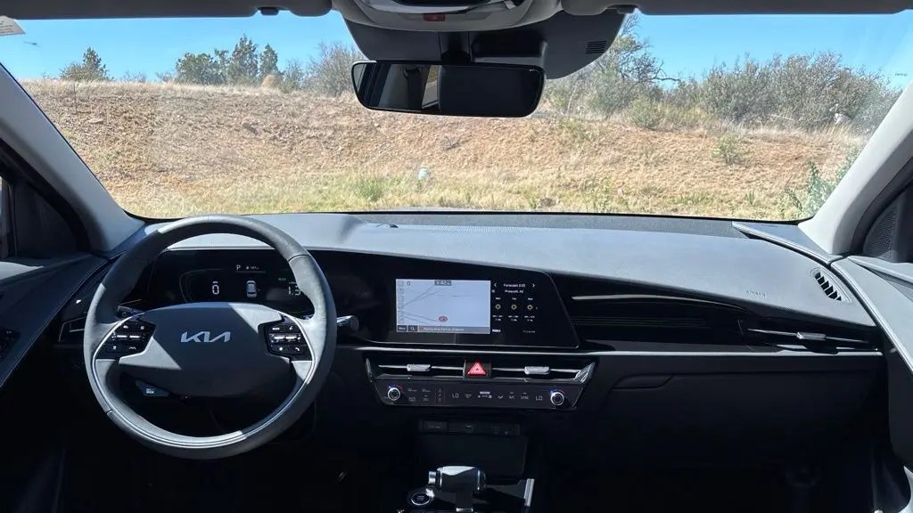 2024 Kia Niro SX