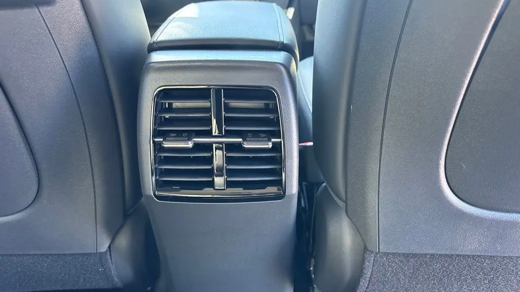 2024 Kia Niro SX
