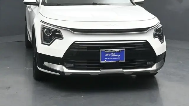 2025 Kia Niro SX Touring