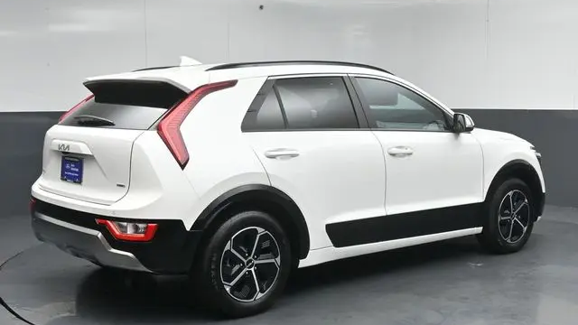 2025 Kia Niro SX Touring