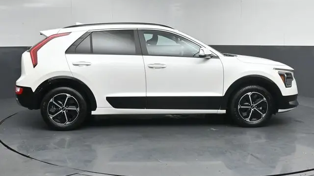 2025 Kia Niro SX Touring