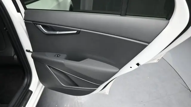 2025 Kia Niro SX Touring