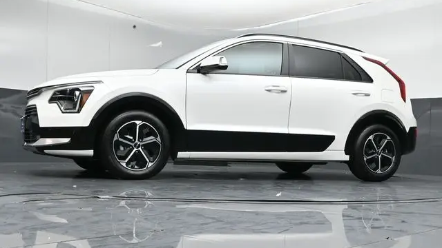 2025 Kia Niro SX Touring
