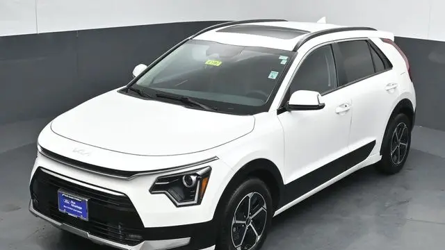 2025 Kia Niro SX Touring