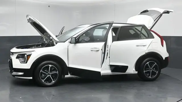 2025 Kia Niro SX Touring