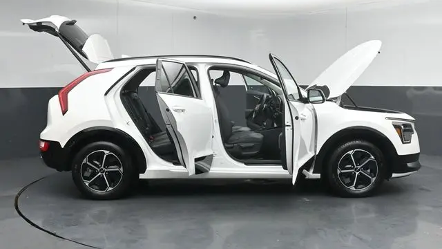 2025 Kia Niro SX Touring