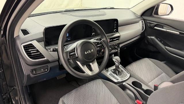 2025 Kia Seltos LX