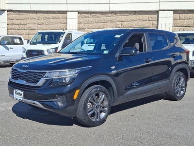 Photo of a 2023 Kia Seltos AWD LX 4DR SUV for sale