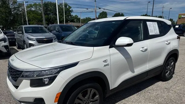 2023 Kia Seltos LX