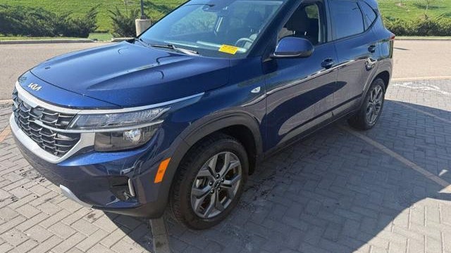 Preowned 2025 Kia Seltos LX for Sale