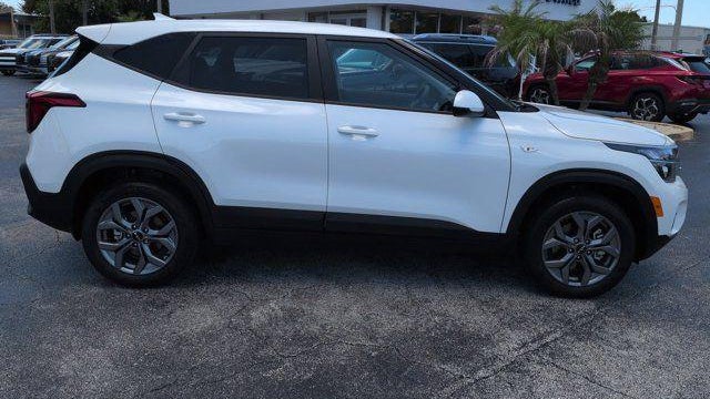 2025 Kia Seltos LX