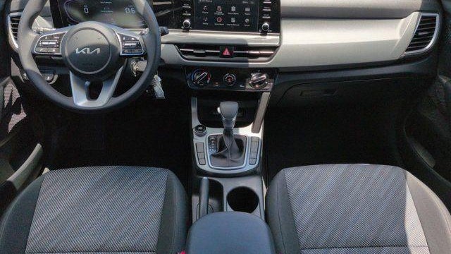 2025 Kia Seltos LX