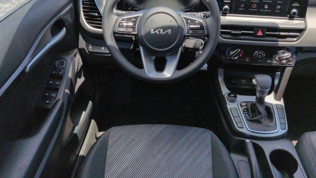 2025 Kia Seltos LX