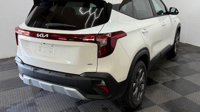 2024 Kia Seltos LX