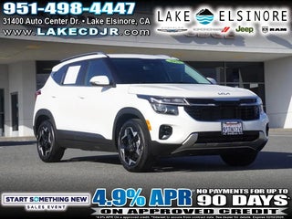 2025 Kia Seltos with Snow White Pearl Exterior