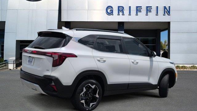 2024 Kia Seltos EX