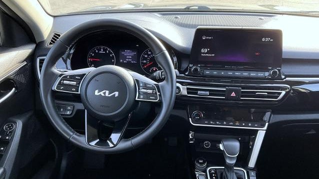 2022 Kia Seltos EX