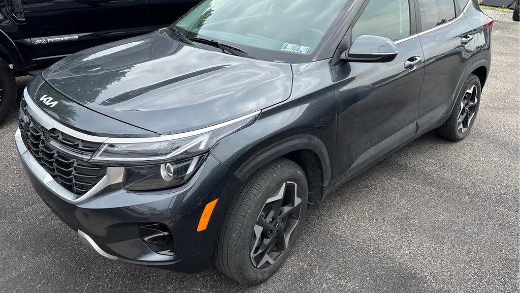 Preowned 2024 Kia Seltos EX for Sale