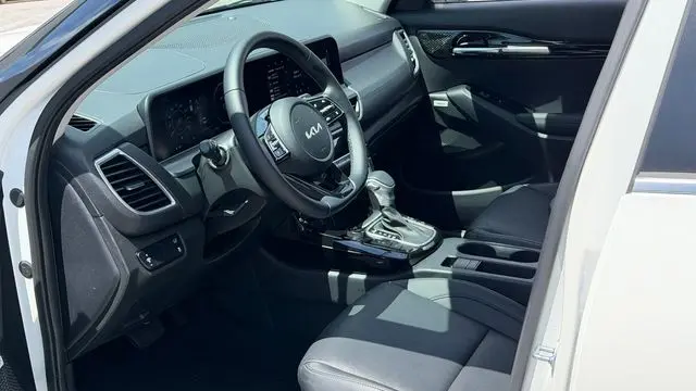 2024 Kia Seltos SX
