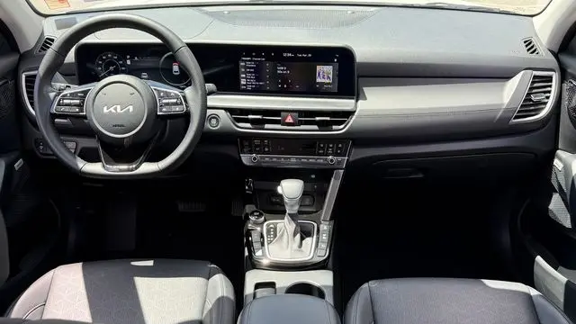2024 Kia Seltos SX
