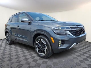 2024 Kia Seltos with Gravity Gray - Kdg Exterior