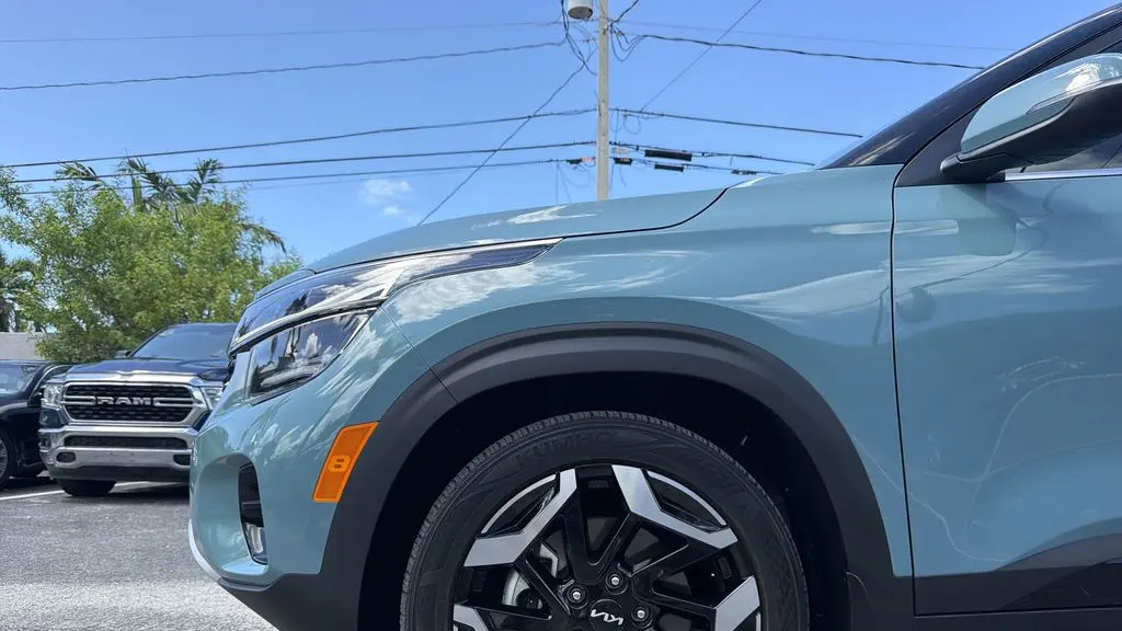 2024 Kia Seltos SX