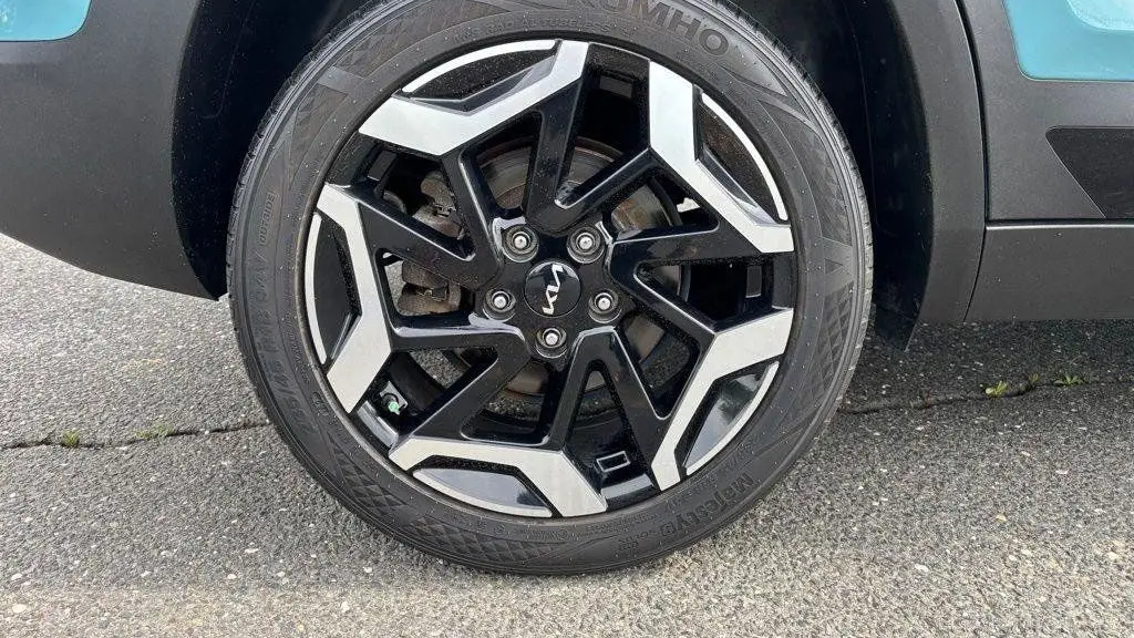2024 Kia Seltos SX