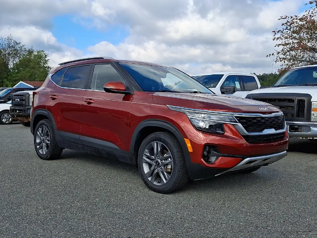 2023 Kia Seltos - $19,700