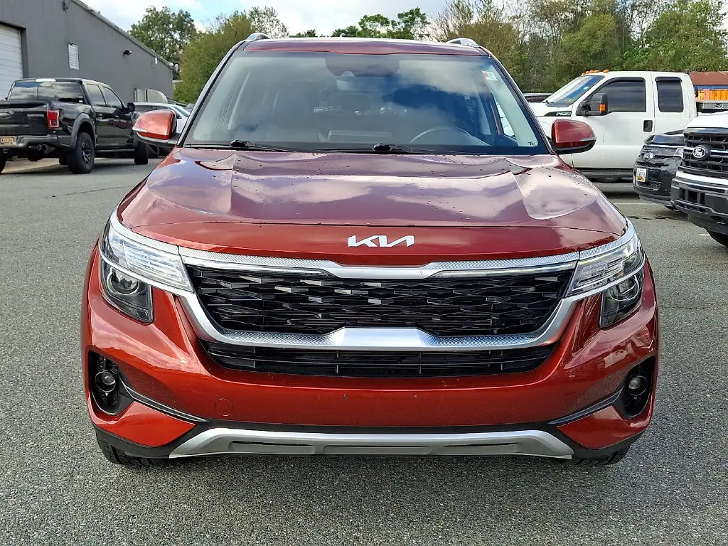 2023 Kia Seltos - $19,700