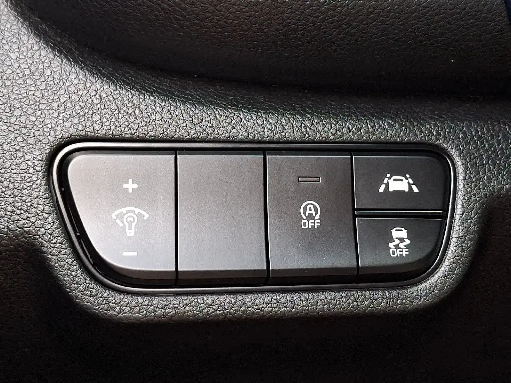 2023 Kia Seltos - $19,700