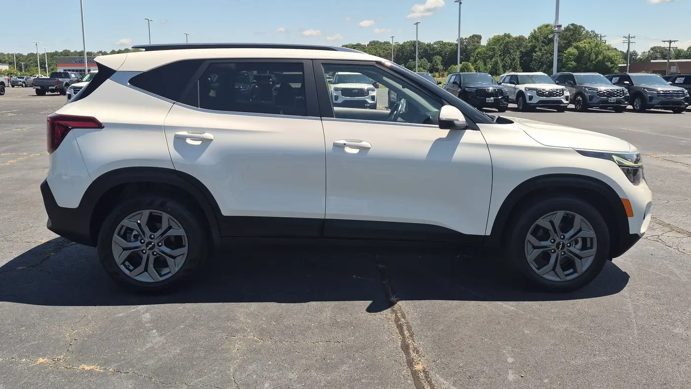 2024 Kia Seltos S