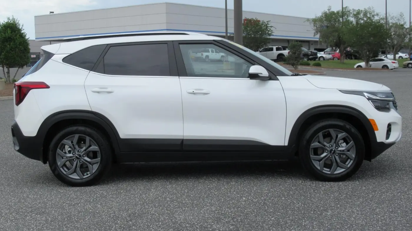 2024 Kia Seltos S