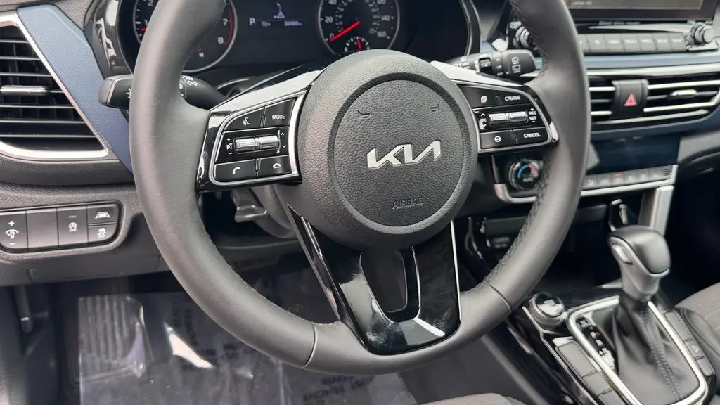 2023 Kia Seltos S