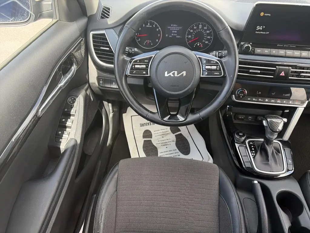 2022 Kia Seltos - $17,550