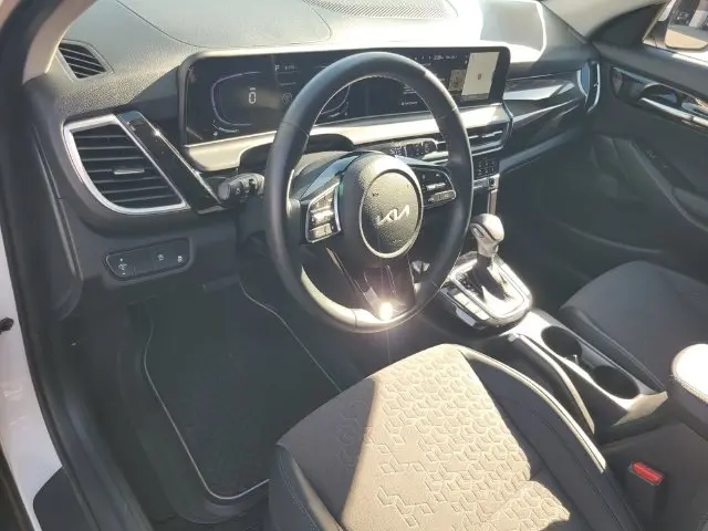 2026 Kia Seltos - $25,864