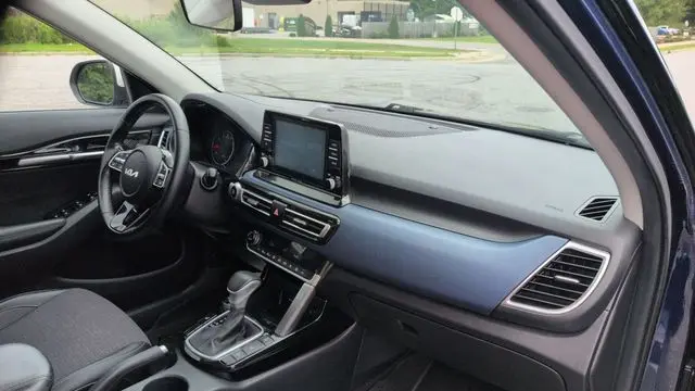 2023 Kia Seltos S