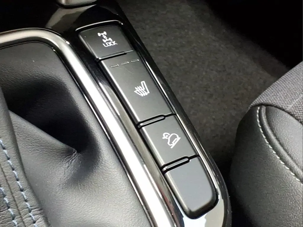 2023 Kia Seltos - $17,995
