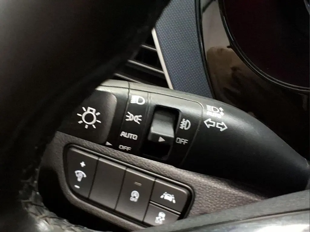 2023 Kia Seltos - $17,995