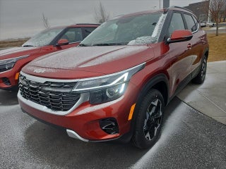 2026 Kia Seltos with Mars Orange Exterior