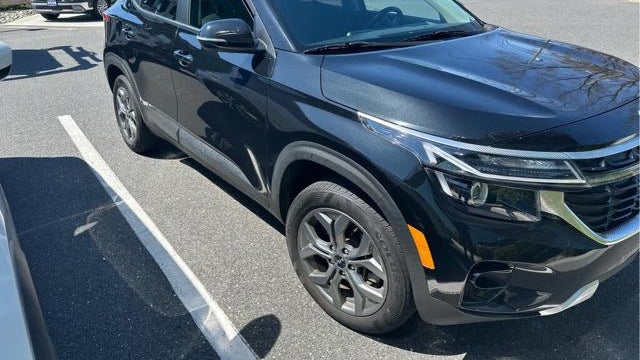 Preowned 2024 Kia Seltos S for Sale