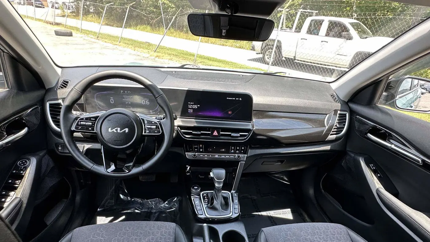 2025 Kia Seltos S