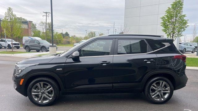 2022 Kia Seltos S
