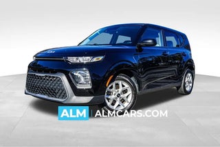 2022 Kia Soul with Cherry Black Exterior