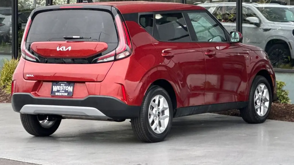 2023 Kia Soul LX