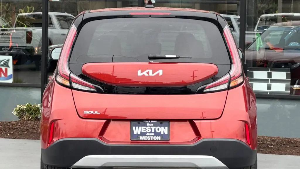 2023 Kia Soul LX