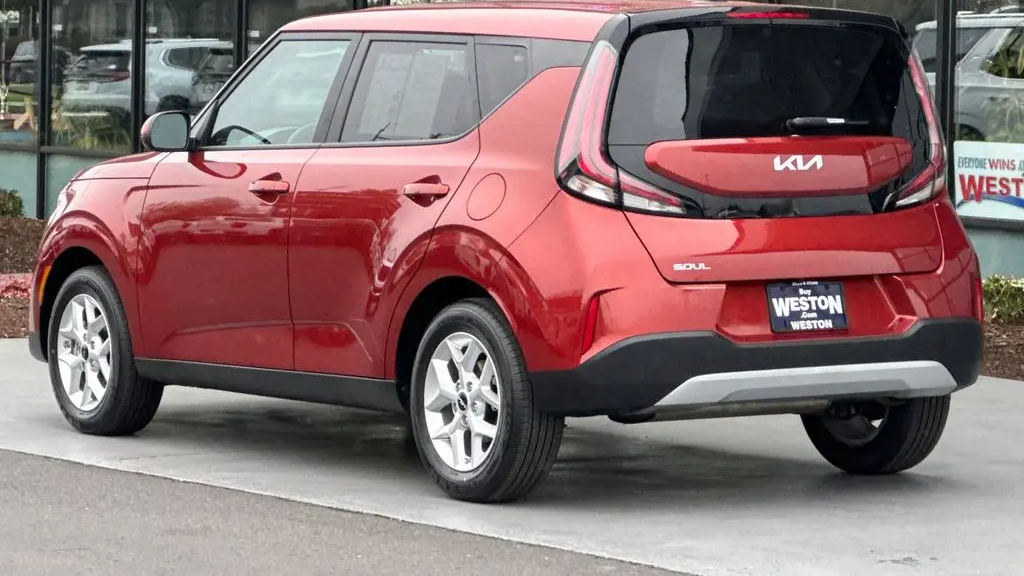 2023 Kia Soul LX