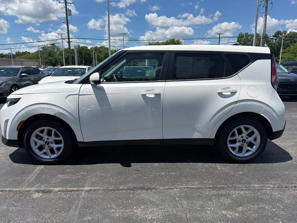 2023 Kia Soul - $17,995
